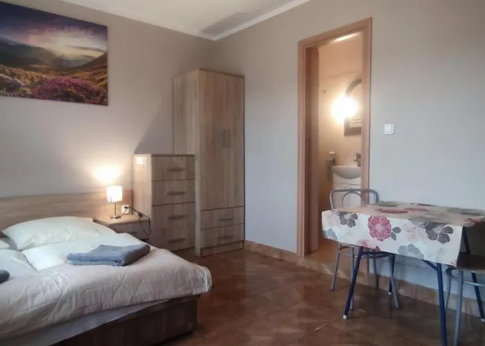 Проживание в семье Relax Звардонь